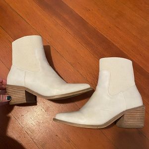 Dolce vita western ankle boot
